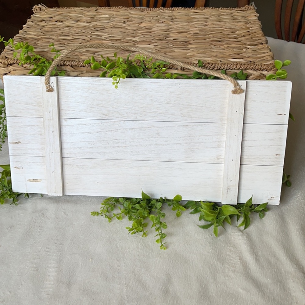 Farmhouse Whitewash Leaves Welcome Sign - Picture 3 of 8